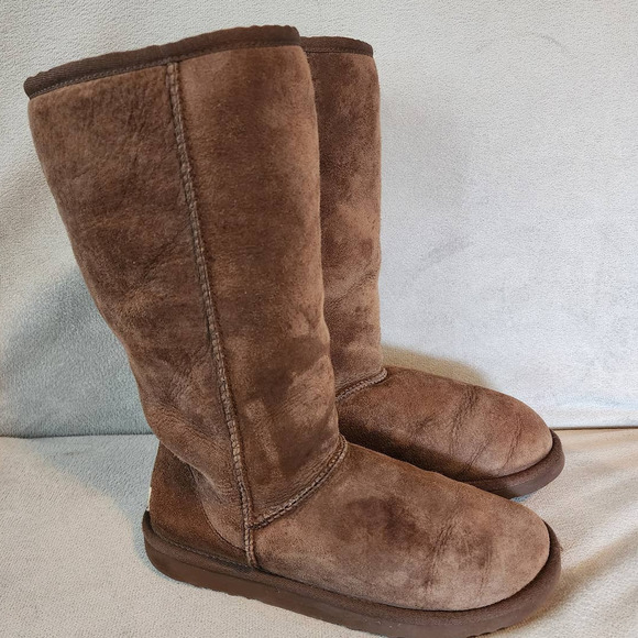 UGG Shoes - UGG Classic Tall Boots in Chocolate Brown Size 7